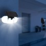 Globo Solarleuchte mit Sensor, 19,1 cm, schwarz matt, montiert an einer Hauswand.