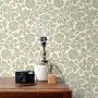 ESTAhome Vliestapete mit grünem Blumenmuster auf heller Wand, Vintage-Stil. Dekorative Tapete.