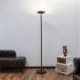 Schwarze, dimmbare Lindby LED Stehlampe Malea aus Metall, 180cm hoch, für Wohnzimmer.
