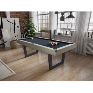 Industrial Billardtisch Melian, schwarz-helles Holzdesign, dunkle Spielfläche, Kugeln, im modernen Wohnzimmer.