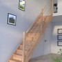 Gerade Holztreppe Mykonos Pro Eiche mit Setzstufen und Holz-Design-Geländer rechts.