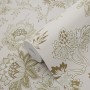 ESTAhome Vliestapete mit Blumenmuster in Altrosa und Olivgrün.