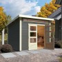 Terragraues Karibu Holz-Gartenhaus Kumla mit Pultdach und geöffneter Doppeltür.