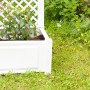 Weißer KHW Pflanzkasten mit Spalier, 140x100x43 cm, bepflanzt mit Rankpflanzen im Garten.
