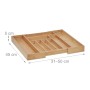 Ausziehbarer Besteckkasten aus hellem Bambus mit 7-9 Fächern für Schubladen, Maße 5x31-50x45 cm.
