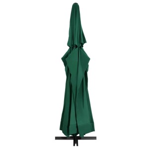 Geschlossener, grüner furnicato Sonnenschirm mit Aluminium-Mast und Ständer.