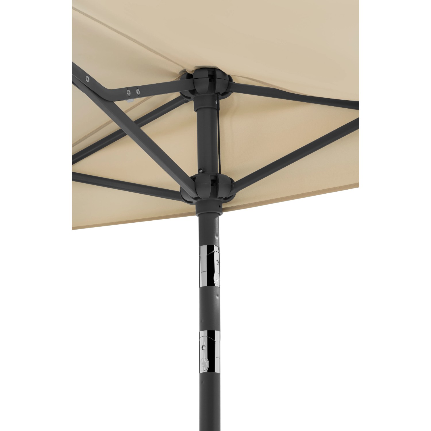Detailaufnahme: Schneider Balkonschirm 150x150 cm, Natur, Kurbelmechanik, Fokus auf Mast und Bespannung.