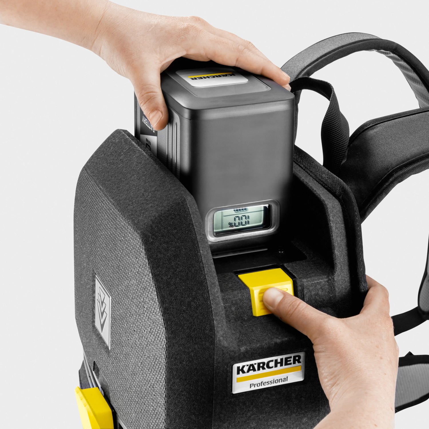 Kärcher BVL 5/1 Bp Akku-Rucksacksauger mit eingesetztem Akku. Akkugerät für Profis.