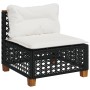 Schwarzes vidaXL Gartensofa aus Rattan mit cremeweißen Kissen, Teil einer 5-tlg. Gartenmöbel-Garnitur.