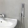 Wenko Waschbeckenbrause mit Edelstahl-Duschschlauch und Duo Haken zur Wandmontage am Waschbecken.