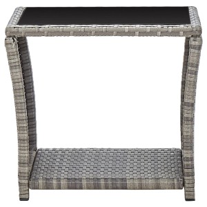 Grauer vidaXL Couchtisch aus Rattan mit Glasplatte und Ablage für Garten, Balkon oder Terrasse.