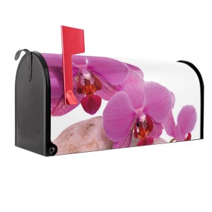 Schwarzer US Briefkasten mit Orchideen Motiv und roter Fahne von Banjado, 48x22x16cm.