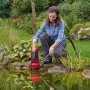Einhell Schmutzwasserpumpe GC-DP 7035 LL im Einsatz am Gartenteich. Elektro-Pumpe für Klar- und Schmutzwasser.