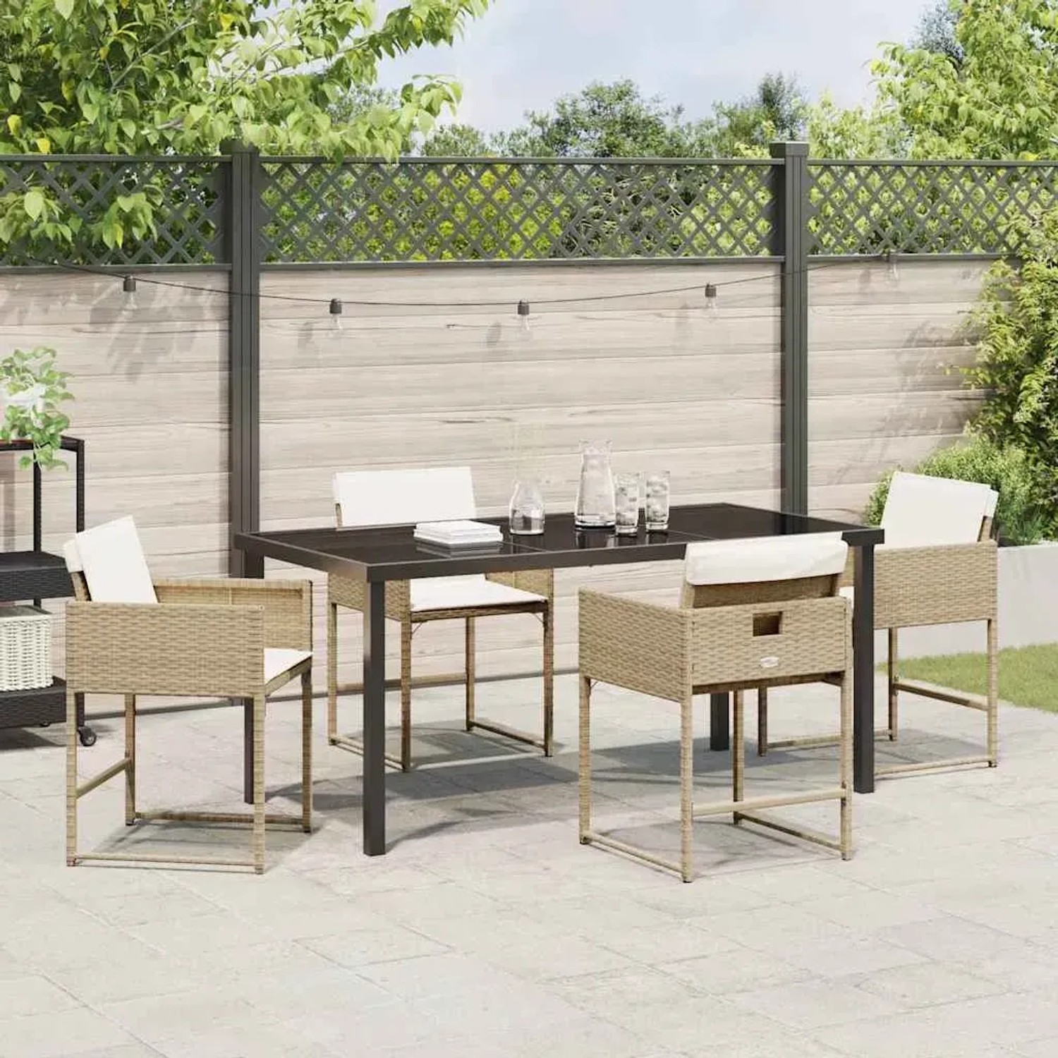 Beige 5-tlg. vidaXL Garten Essgruppe aus Poly Rattan mit Tisch und Stühlen mit Kissen.