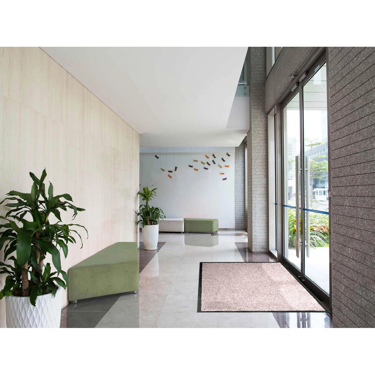 Primaflor Schmutzfangmatte Clean Mauve 60x180cm im Eingangsbereich.