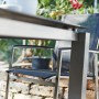 Acamp Gartenmöbel-Set Auris: Tisch (200x100 cm) und Stapelsessel mit Edelstahlgestell und Acatex-Bezug.