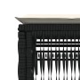 Detailansicht: Schwarze VidaXL Sonnenliege aus Poly Rattan mit creme-weißem Kissen.