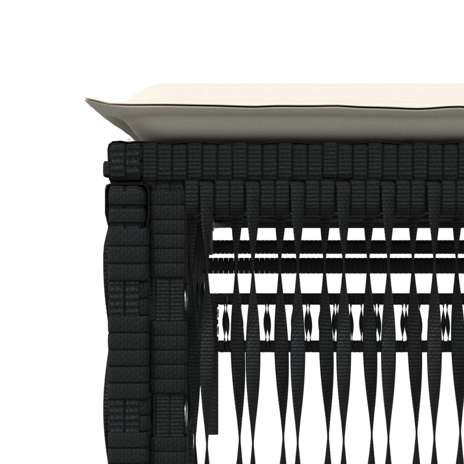 Detailansicht: Schwarze VidaXL Sonnenliege aus Poly Rattan mit creme-weißem Kissen.