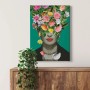 Buntes Leinwandbild „Frida“ mit Blumenkopf als moderne Wanddekoration für Wohnzimmer.