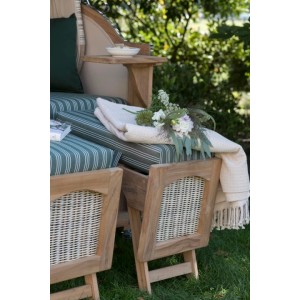 GarWoh Strandkorb Rantum Teak mit PE-Geflecht, Dessin 522, im Garten.