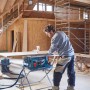 Bosch Professional GTS 635-216 Tischsäge mit Arbeitstisch GTA 560 im Einsatz.
