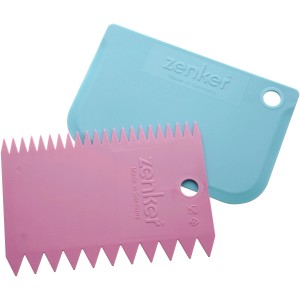 Zenker Teigkarten 2er-Set in Eisblau und Frozen Rose. Küchenhelfer zum Teigverarbeiten.