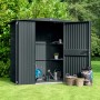 Offenes, anthrazitgraues Ecostar Gerätehaus mit Satteldach und Gartenzubehör.