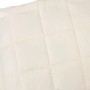 Nahaufnahme der hellcremefarbenen vidaXL Gewichtsdecke (220x235 cm, 15 kg) mit quadratischer Steppung.