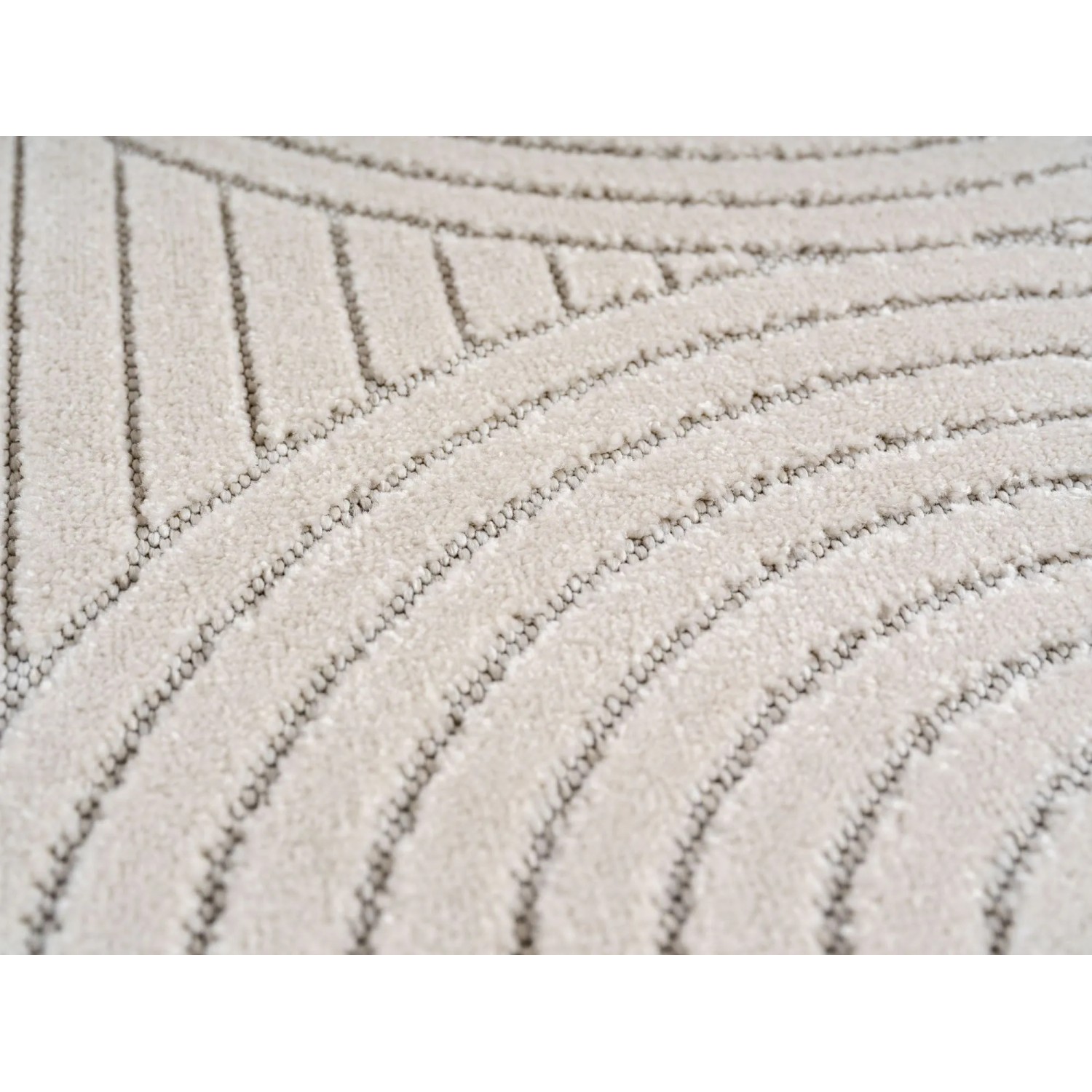 Detailansicht: Ayyildiz Kurzflorteppich Nova in Creme mit geometrischem Muster, 140x200 cm.