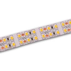 Weißer McShine LED-Stripe 5m mit neutralweißen LEDs und 12V Markierungen für Innenbeleuchtung.