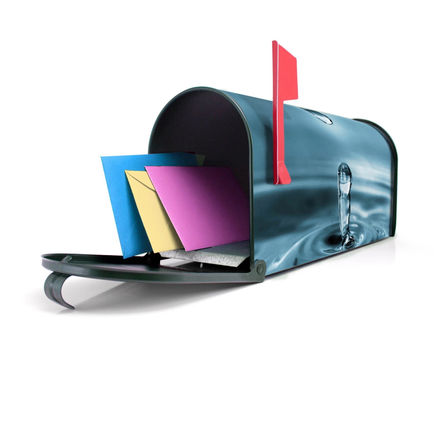 Offener, grüner Banjado US Briefkasten mit Wassertropfen-Motiv und Briefen.