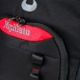 Detailaufnahme: Mephisto Werkzeugrucksack "Fire" aus robustem, schwarzen 600D Polyester mit roten Akzenten.