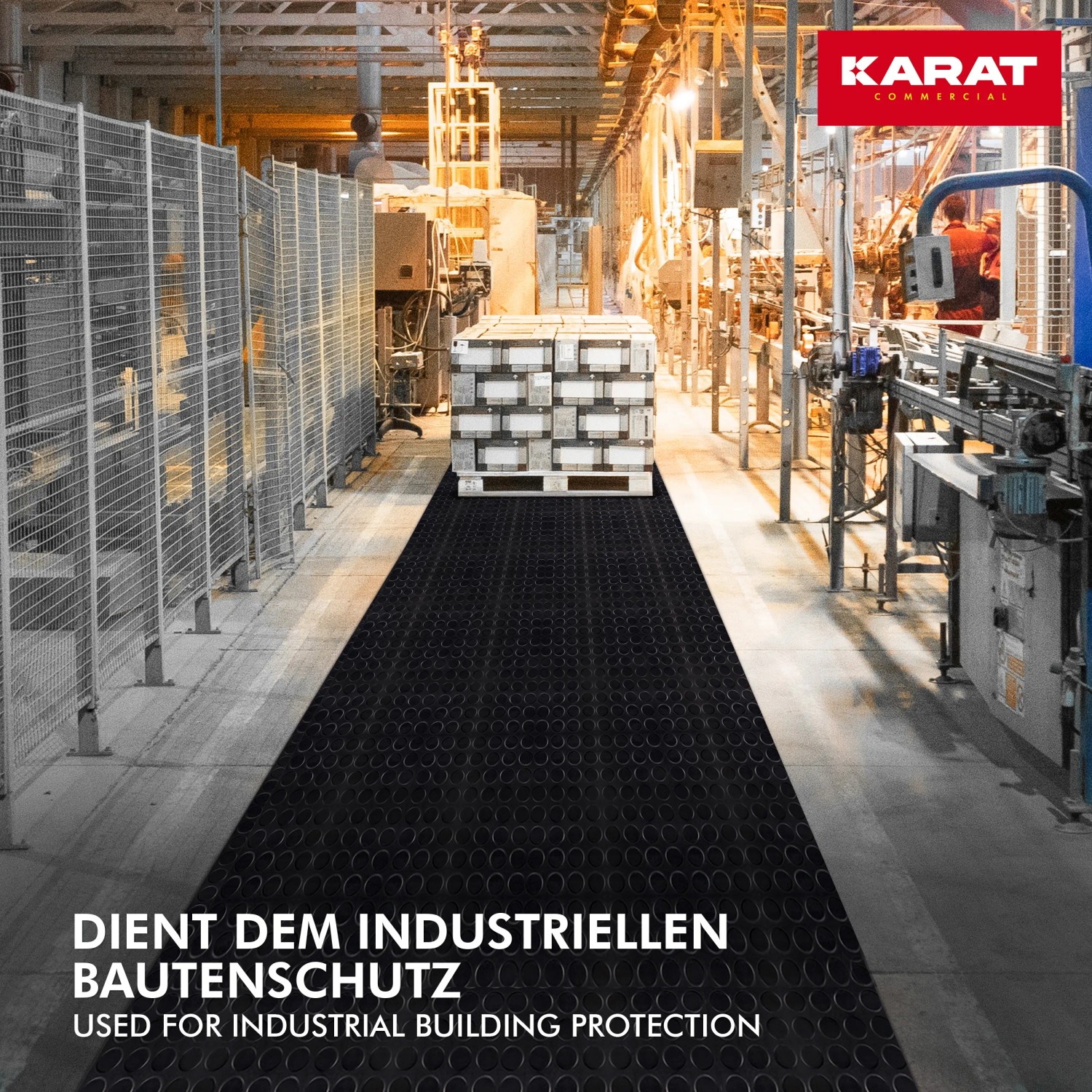 Schwarzer KARAT Gummiläufer mit Noppen als Universal Gummimatte im Industriebereich.