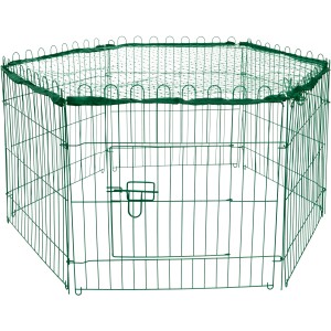 Grünes, sechseckiges Freigehege mit Schutznetz und Tür für Kleintiere.