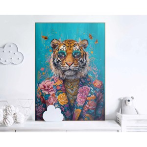 Gerahmtes Bild: Tiger mit Blumenmuster im Anzug, moderne Wanddeko für Wohnzimmer.