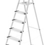 Hailo Alu-Haushaltsleiter XXL L80 Comfortline mit 7 Stufen, Ablage und Anti-Rutsch-Riffelung.