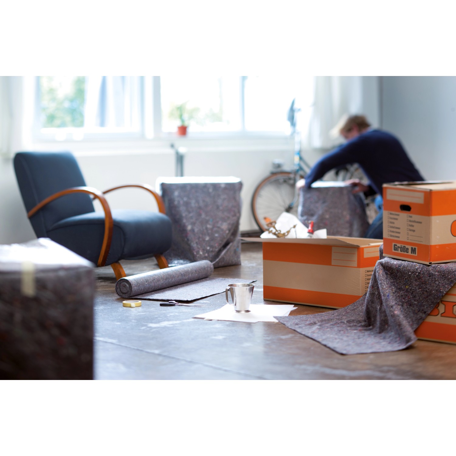 LUX Abdeckvlies 1x50m zum Schutz von Möbeln und Böden bei Renovierungsarbeiten.