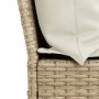 Detailaufnahme: Beige vidaXL Garten-Sofagarnitur aus Rattan mit cremefarbenen Kissen.