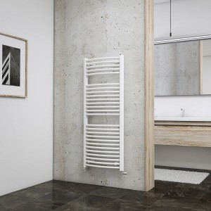 Weißer Schulte Design-Heizkörper München Rund (121,5x50cm) im Badezimmer.