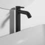 Ideal Standard Ceraline Waschtischarmatur in Schwarz mit Push-Open Ventil.