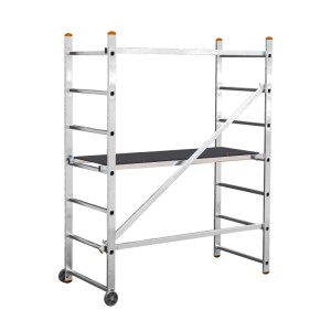 Krause Kleingerüst mit Rollen, Arbeitshöhe 3m, aus Aluminium mit schwarzer Plattform. Fahrbares Gerüst für Innenausbau.