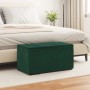 Dunkelgrüner Samt Hocker mit Stauraum, 81x41x40 cm, vor einem Bett im Schlafzimmer. Modernes Design.