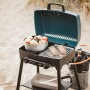 Enders Campingbackofen Vamo auf Grill mit Speisen. Mobiler Ofen für Camping & Outdoor.