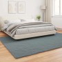 Großer vidaXL Olite Kunstfell Teppich in Anthrazit, 240x340 cm, aus weichem Polyester, im Schlafzimmer auf Holzfußboden.