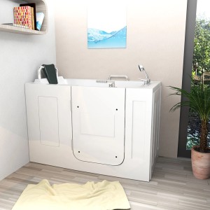 Weiße Senioren Sitzbadewanne mit Tür, Armaturen und Nackenstütze. Rechteck-Badewanne 140 cm.