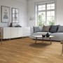Wohnraum mit Living by Haro Parkett Schiffsboden Eiche geölt.
