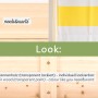 Detailansicht: needs&wants Holz Sandkasten Sunplaya3 mit gelb-weiß gestreiftem Dach.