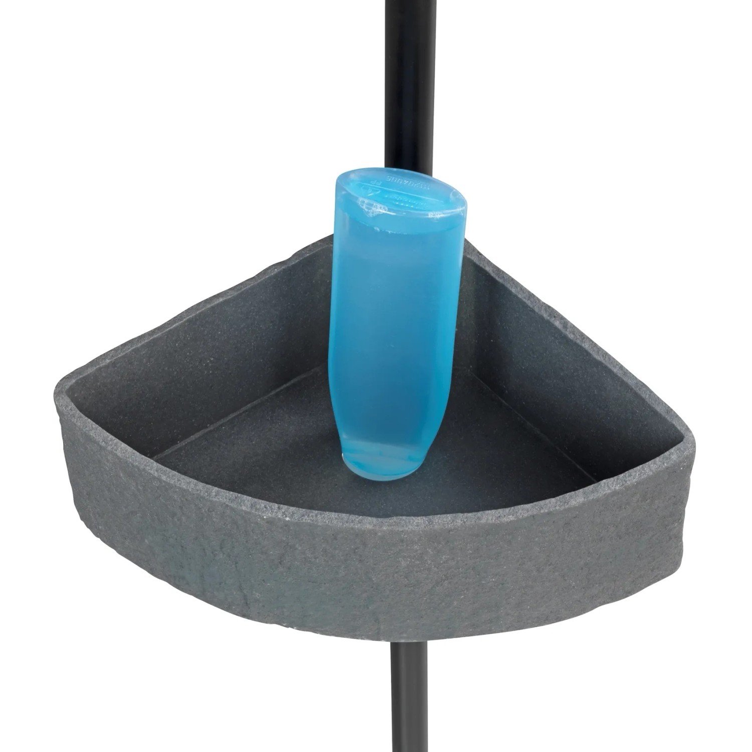 Detailaufnahme: Wenko Teleskop-Eckregal Villata mit Korb und blauer Flasche. Ideal für Dusche und Bad.