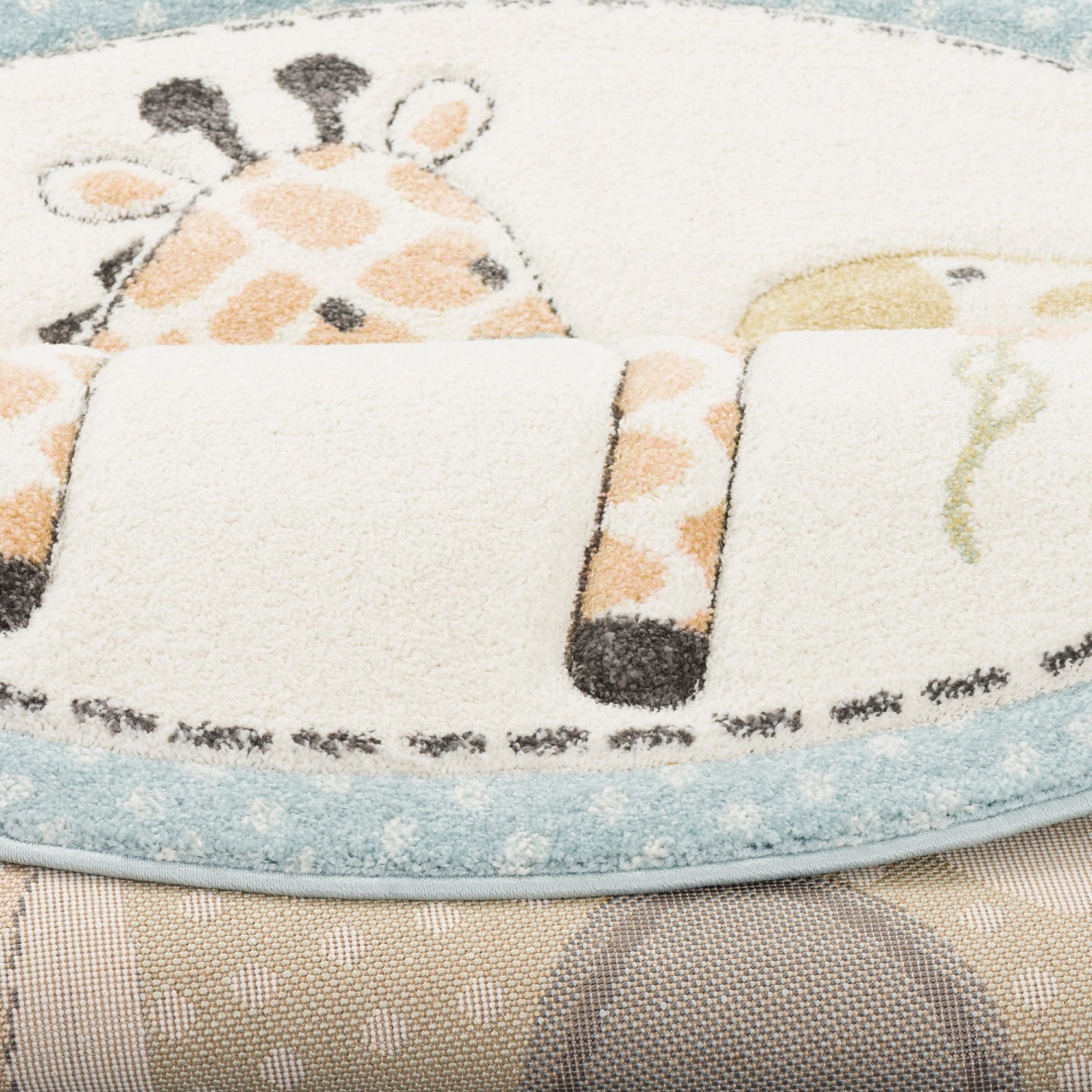 Runder, bunter Kinderteppich mit Safari-Tier-Motiv (Giraffe), 160x160cm.