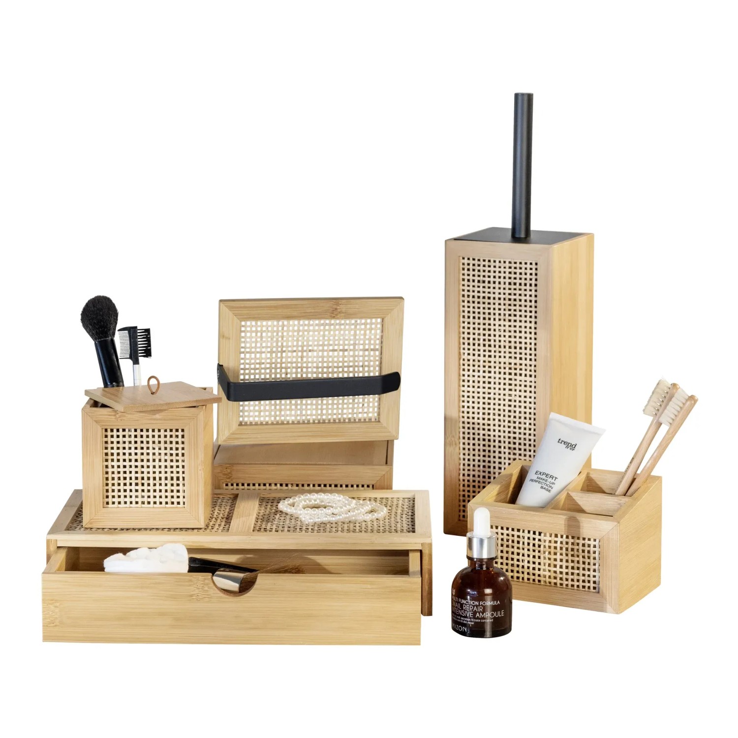 Wenko Bad-Accessoires Orea aus Bambus und Rattan, inklusive Toilettenpapierhalter.